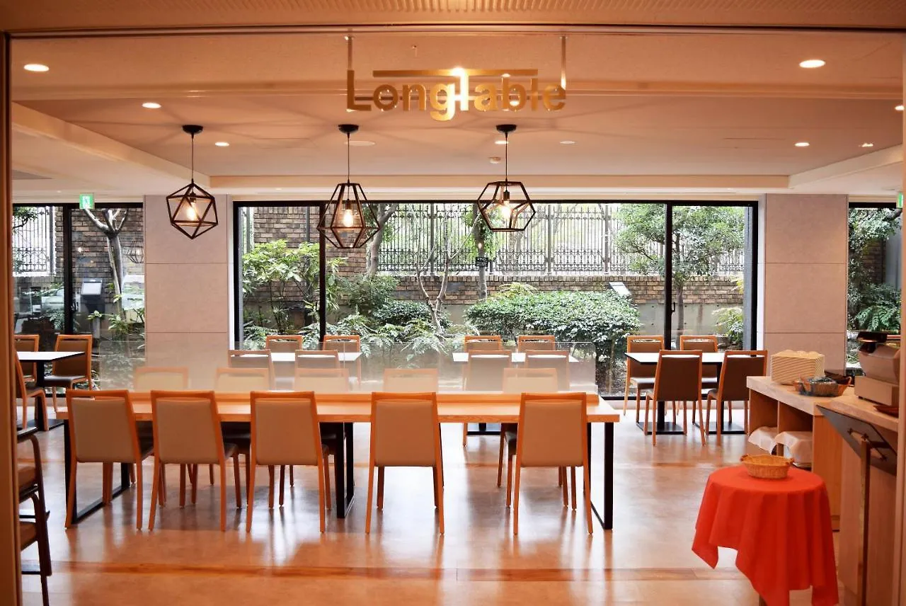 Osaka Riverside Hotel 4*,